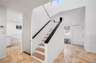 39 Chestnut Ln, Woodbury, NY 11797 - Photo 3