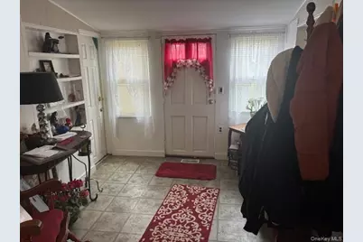 112 Priscilla Avenue, Riverhead, NY 11901 - Photo 9