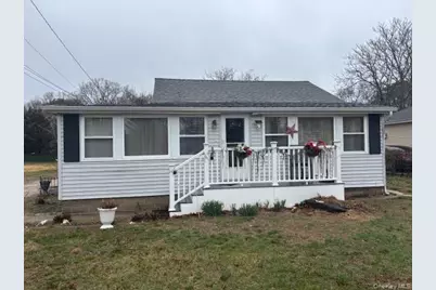 112 Priscilla Avenue, Riverhead, NY 11901 - Photo 1