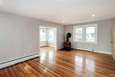24 High Street, Locust Valley, NY 11560 - Photo 9