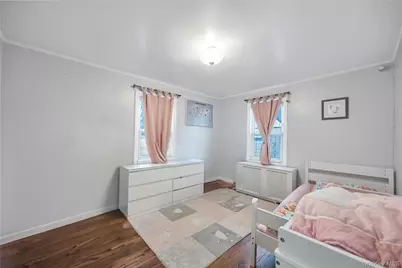 655 Joy Boulevard, Baldwin, NY 11510 - Photo 13