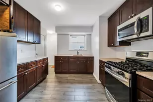 655 Joy Blvd, Baldwin, NY 11510 - Photo 5