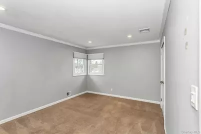 5 Nita Street, East Northport, NY 11731 - Photo 17