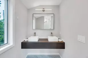 470 Windy Point Ln, Southold, NY 11971 - Photo 15