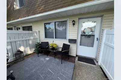 107 Storm Drive, Holtsville, NY 11742 - Photo 3