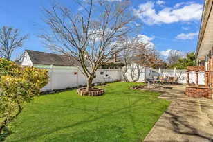 600 Astor St, Elmont, NY 11003 - Photo 35