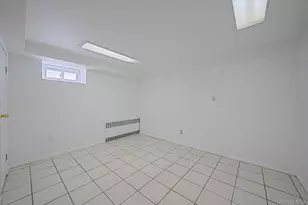 600 Astor St, Elmont, NY 11003 - Photo 23