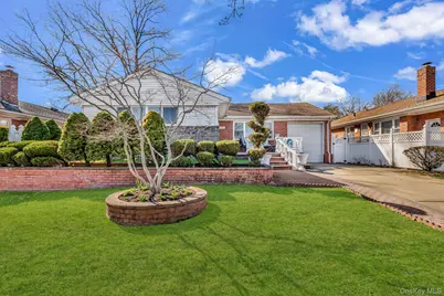 600 Astor Street, Elmont, NY 11003 - Photo 3