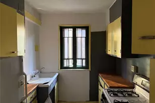 1560 Metropolitan Ave, Bronx, NY 10462 - Photo 3