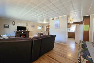 174 Shelby Ave, Holbrook, NY 11741 - Photo 9