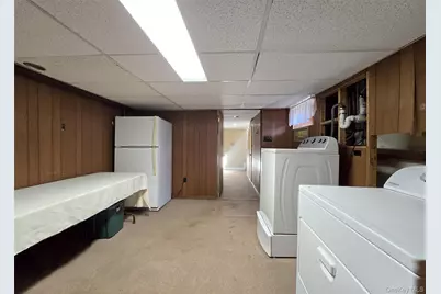 174 Shelby Avenue, Holbrook, NY 11741 - Photo 19