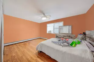 53 Spruce St, Central Islip, NY 11722 - Photo 11