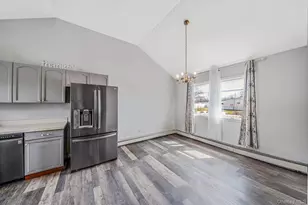 53 Spruce St, Central Islip, NY 11722 - Photo 5