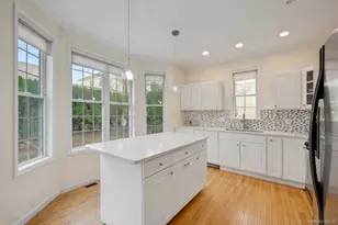 33 Valimar Blvd, White Plains, NY 10603 - Photo 11