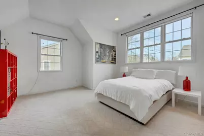 33 Valimar Boulevard, White Plains, NY 10603 - Photo 19