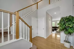 33 Valimar Blvd, White Plains, NY 10603 - Photo 3