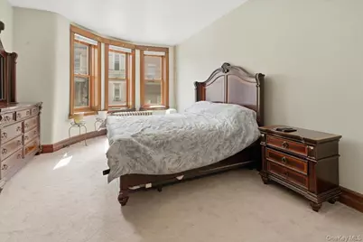 6051 68th Avenue, Ridgewood, NY 11385 - Photo 23