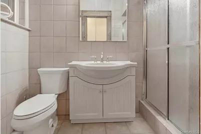 6051 68th Avenue, Ridgewood, NY 11385 - Photo 15