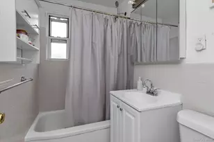 82-37 Langdale St, Floral Park, NY 11040 - Photo 11