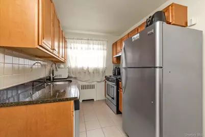 8237 Langdale Street #114A, Floral Park, NY 11040 - Photo 7