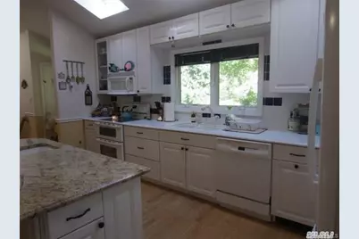 7 Bluebird Lane, Huntington, NY 11743 - Photo 7