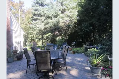 7 Bluebird Lane, Huntington, NY 11743 - Photo 15