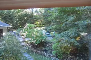 7 Bluebird Ln, Huntington, NY 11743 - Photo 17