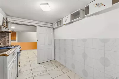 1120 Banner Avenue, Brooklyn, NY 11235 - Photo 35