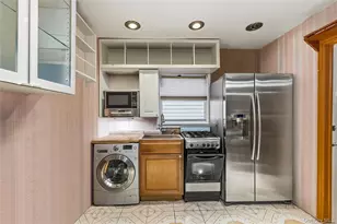 1120 Banner Ave, Brooklyn, NY 11235 - Photo 17