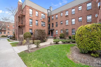 215-12 47 Ave #2B, Bayside, NY 11361 - Photo 3