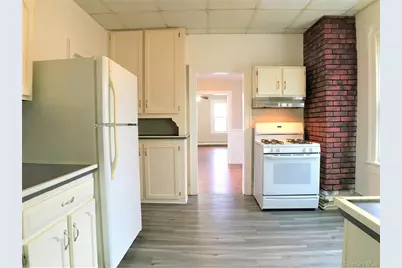 83 Albany Street, Poughkeepsie, NY 12601 - Photo 5