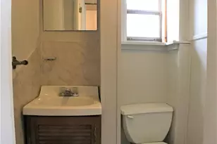 83 Albany St, Poughkeepsie, NY 12601 - Photo 9