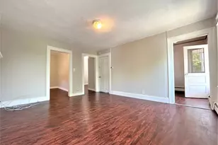 83 Albany St, Poughkeepsie, NY 12601 - Photo 13