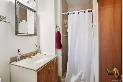 5959 Delafield Avenue, Bronx, NY 10471 - Photo 37