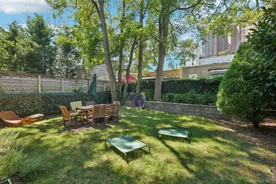 5959 Delafield Avenue, Bronx, NY 10471 - Photo 47