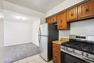 5959 Delafield Avenue, Bronx, NY 10471 - Photo 9