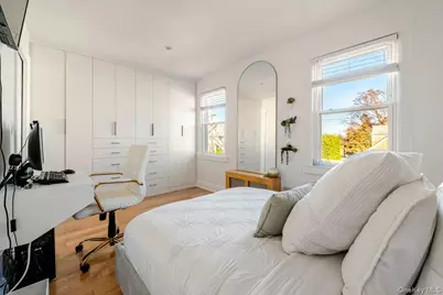 151-05 20th Road 20th, Whitestone, NY 11357 - Photo 15