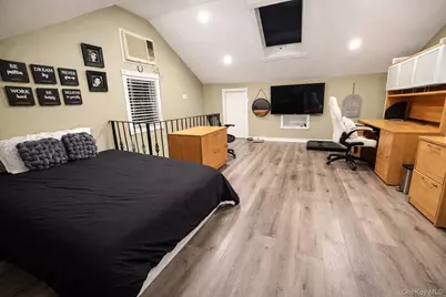 151-05 20th Road 20th, Whitestone, NY 11357 - Photo 23