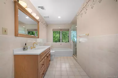 90 Belvedere Drive, Syosset, NY 11791 - Photo 21