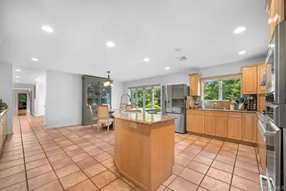 90 Belvedere Drive, Syosset, NY 11791 - Photo 19