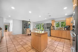 90 Belvedere Dr, Syosset, NY 11791 - Photo 19