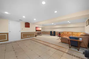 90 Belvedere Dr, Syosset, NY 11791 - Photo 35