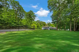 90 Belvedere Dr, Syosset, NY 11791 - Photo 45