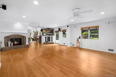 90 Belvedere Drive, Syosset, NY 11791 - Photo 15
