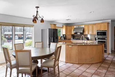 90 Belvedere Drive, Oyster Bay, NY 11791 - Photo 15