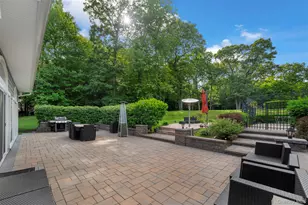 90 Belvedere Dr, Syosset, NY 11791 - Photo 39