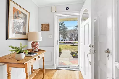 27 Valley Road, Scarsdale, NY 10583 - Photo 3