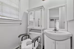 95 Parkside Dr, Suffern, NY 10901 - Photo 11