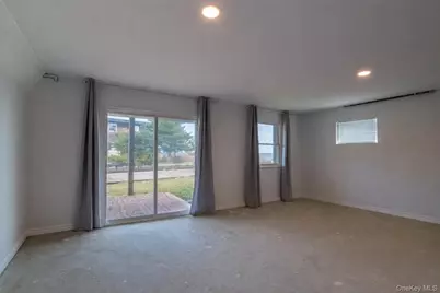 125 S Bay Drive, Babylon, NY 11702 - Photo 21