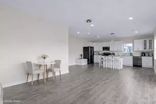 125 S Bay Dr, Babylon, NY 11702 - Photo 5